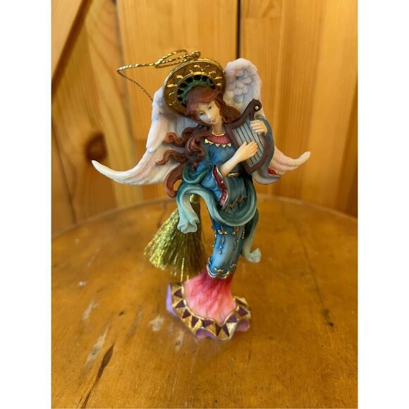 Lenox Angel of Glory Holding Harp Ornament Christmas,  resin (8547) - Picture 1 of 6